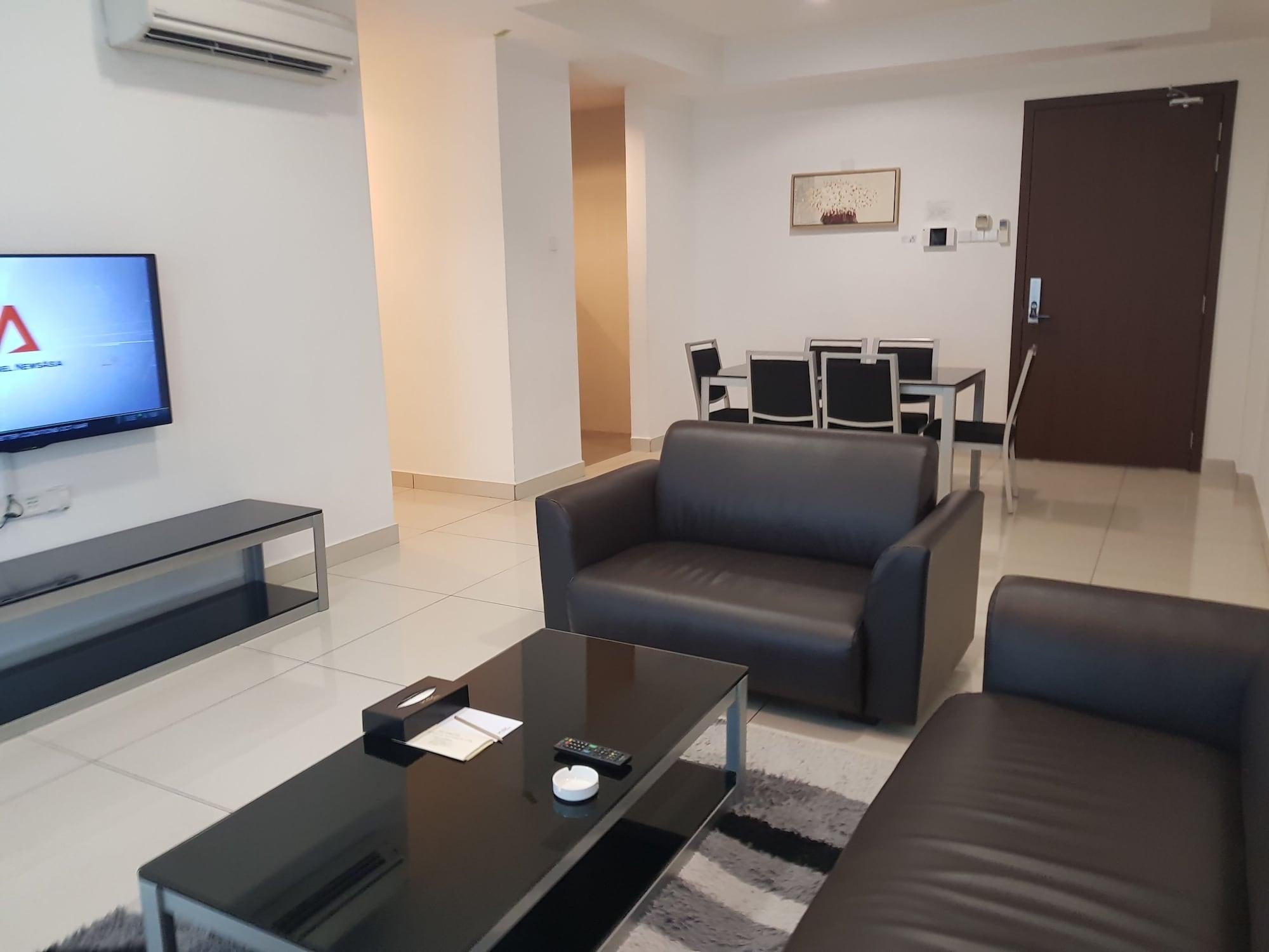 Ksl Hotel & Resort Johor Bahru Exterior foto A living room in a modern apartment