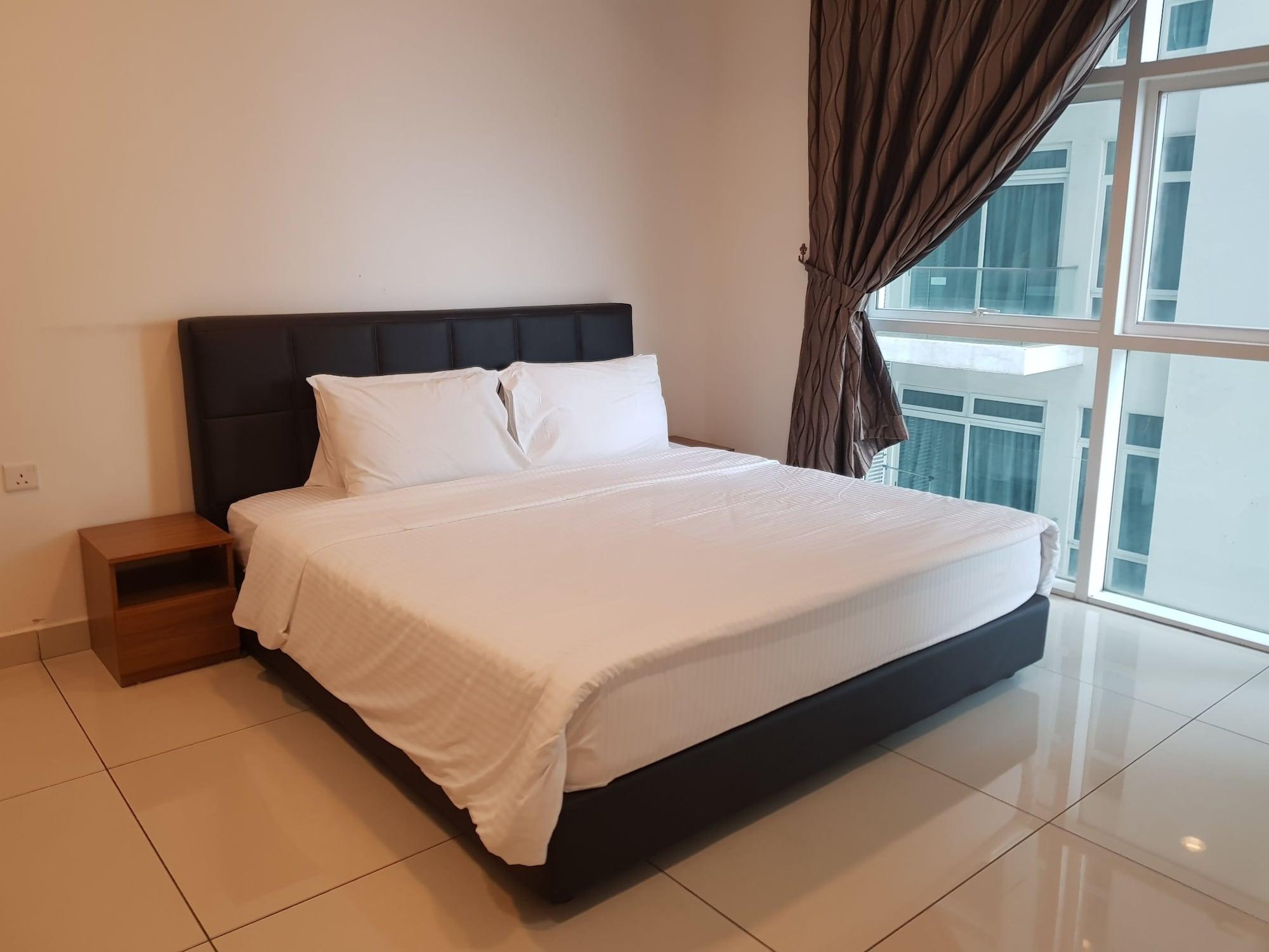 Ksl Hotel & Resort Johor Bahru Exterior foto A bedroom in a hotel