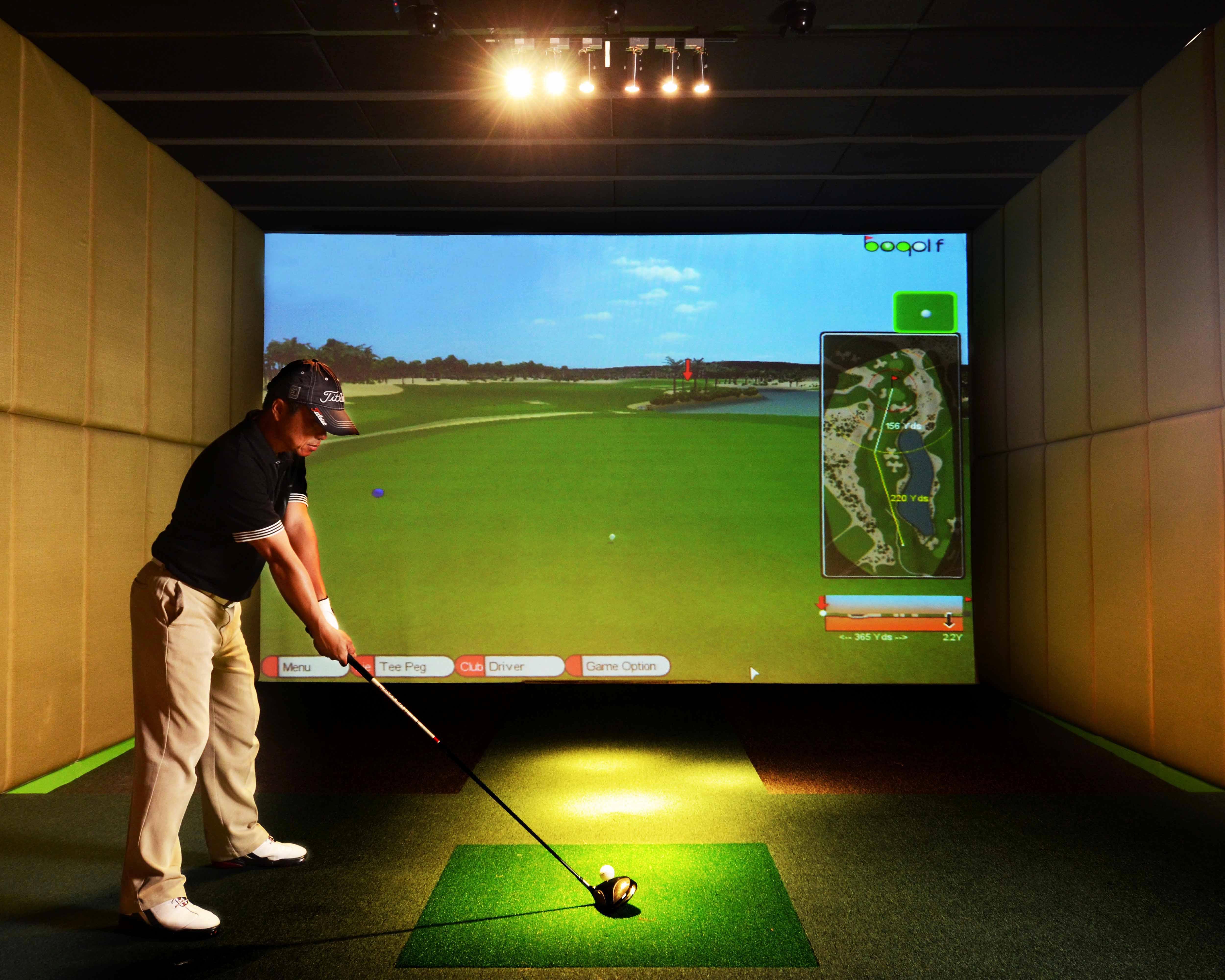 Ksl Hotel & Resort Johor Bahru Exterior foto Golf simulator